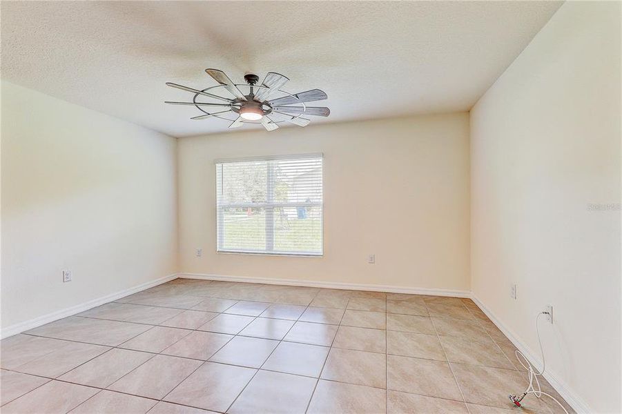Spacious, unfurnished interior of a new home in , Spring Hill (Image 44).