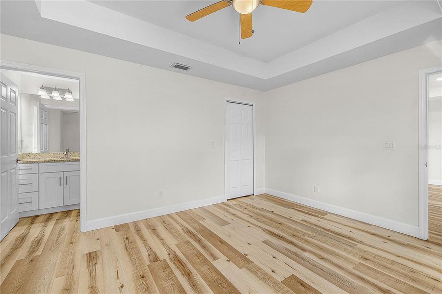 Spacious, unfurnished interior of a new home in , Punta Gorda (Image 21).