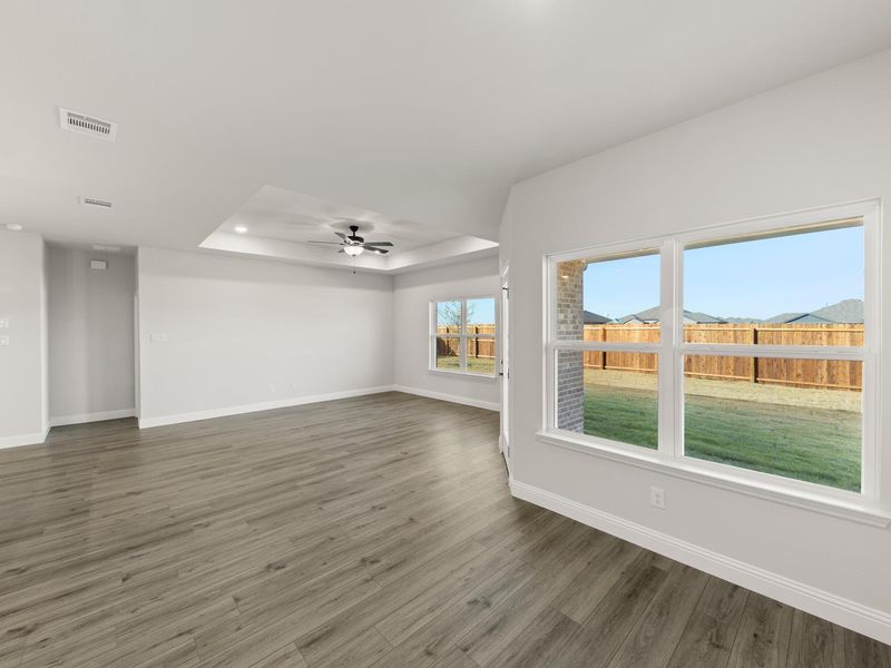 Spacious, unfurnished interior of a new home in Waverly Estates, Nevada (Image 21).