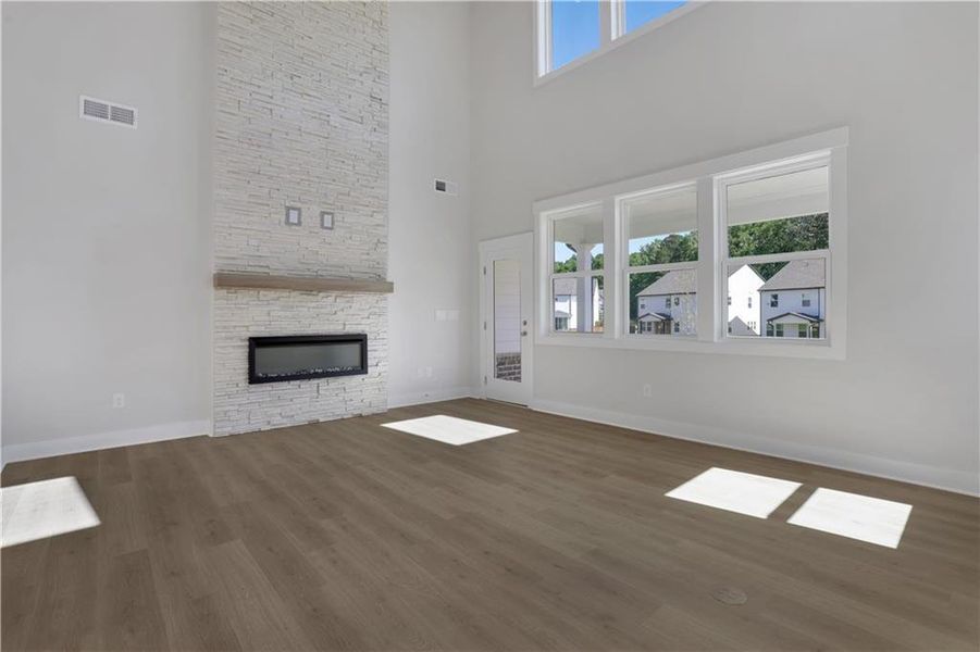 Spacious, unfurnished interior of a new home in The Paddocks at Doc Hughes, Buford (Image 30).