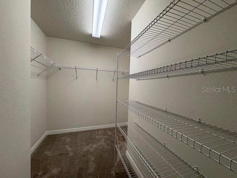 Spacious, unfurnished interior of a new home in , Ocala (Image 16).