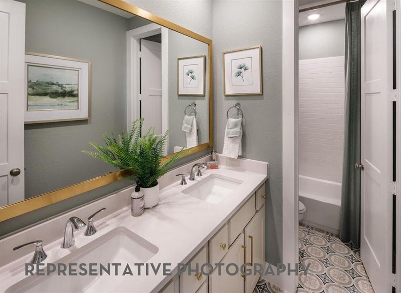 Furnished interior view inside a new home in Sandbrock Ranch, Aubrey (Image 35).