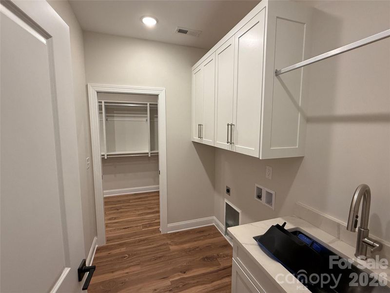 Image 35 of a home in .