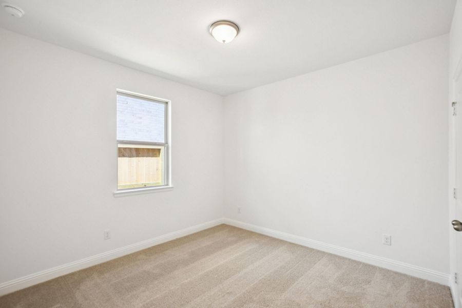 Spacious, unfurnished interior of a new home in Evergreen 40', Conroe (Image 28).