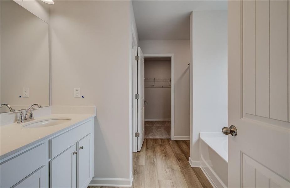 Furnished interior view inside a new home in Chapel Hill, Newnan (Image 6).