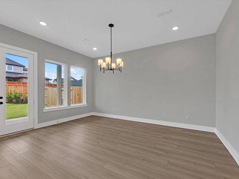 Spacious, unfurnished interior of a new home in Pecan Ridge, Fulshear (Image 17). Spacious, unfurnished interior of a new home in Pecan Ridge, Fulshear (Image 17).