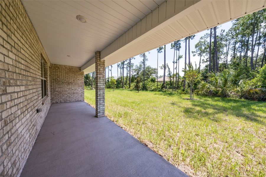Exterior details and patio area of a home in Palm Coast, Palm Coast (Image 3).