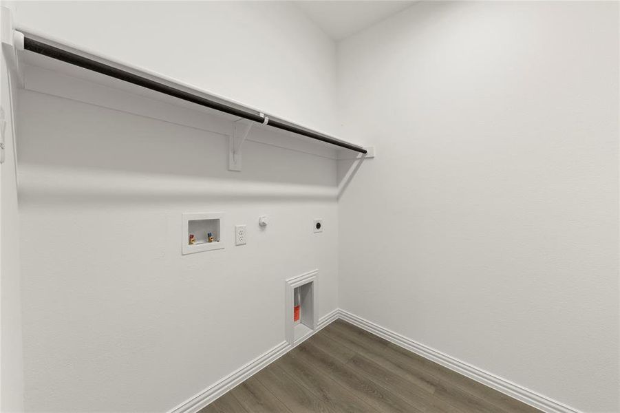 05. 745 Waterhouse - Utility 05. 745 Waterhouse - Utility