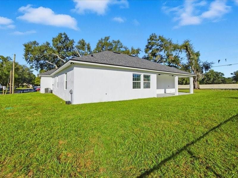 Exterior details and patio area of a home in , Plant City (Image 17). Exterior details and patio area of a home in , Plant City (Image 17).