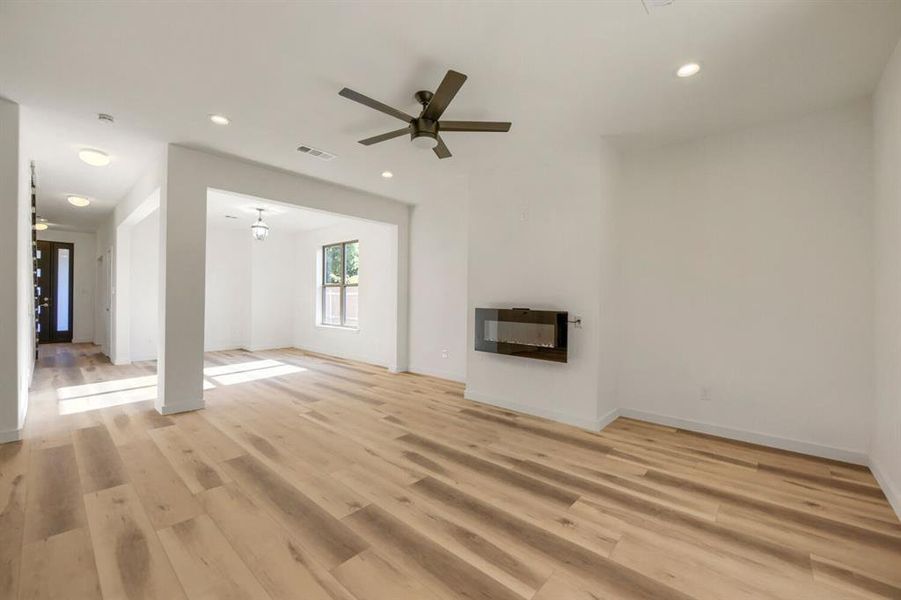 Spacious, unfurnished interior of a new home in , Lake Worth (Image 13). Spacious, unfurnished interior of a new home in , Lake Worth (Image 13).