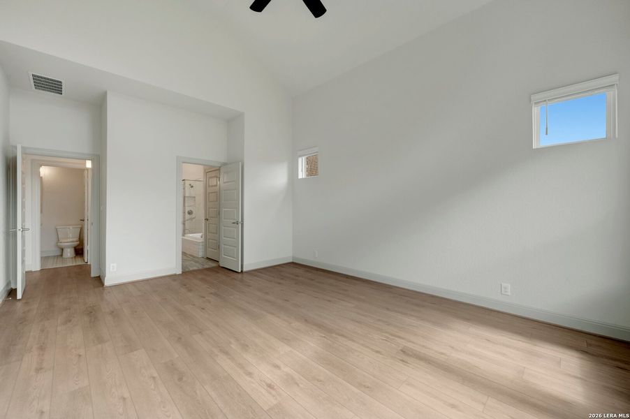Spacious, unfurnished interior of a new home in Windsong - Reserve Series, Boerne (Image 45). Spacious, unfurnished interior of a new home in Windsong - Reserve Series, Boerne (Image 45).