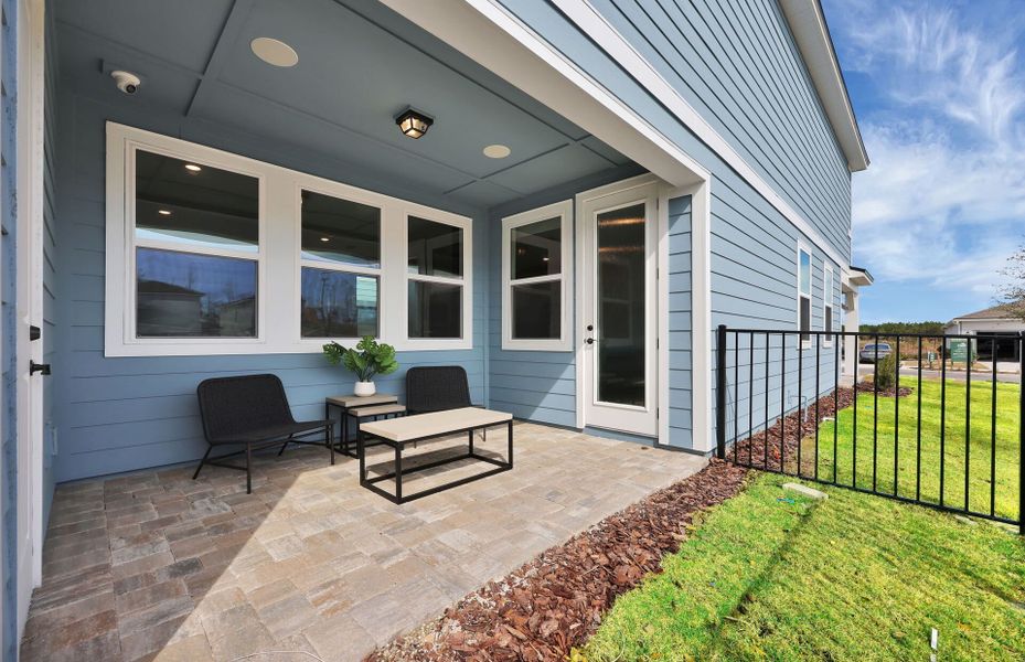 Juniper | Covered Patio
