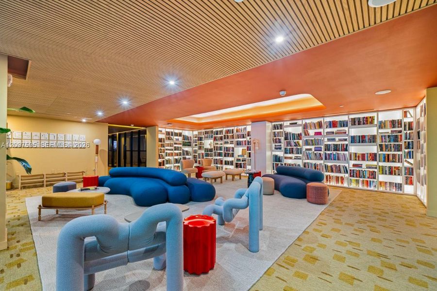 Community amenities in , Miami (Image 34).