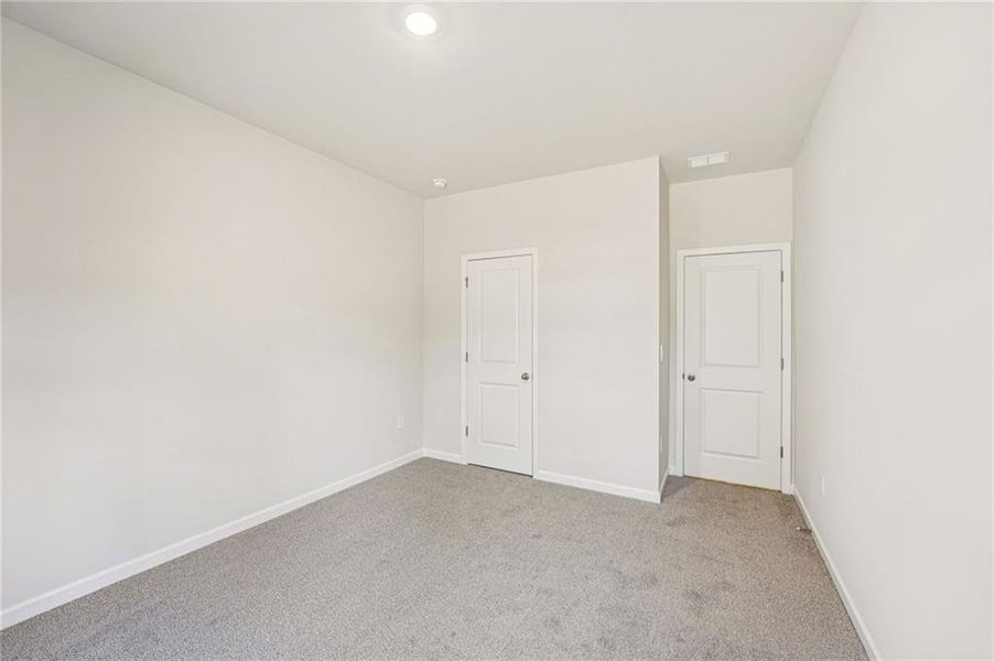 Spacious, unfurnished interior of a new home in Westmont Preserve, Powder Springs (Image 58).