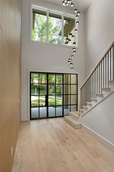 Spacious, unfurnished interior of a new home in , Atlanta (Image 28).