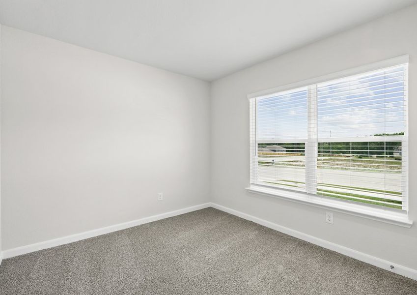 The secondary bedrooms are the perfect space for children's bedrooms or guest rooms. The secondary bedrooms are the perfect space for children's bedrooms or guest rooms.