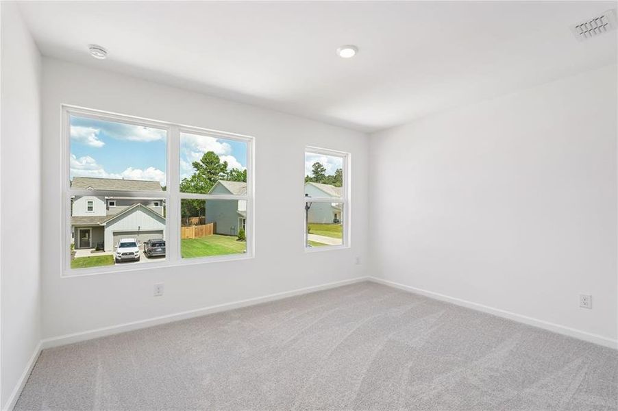 Spacious, unfurnished interior of a new home in Heritage River, Euharlee (Image 24).
