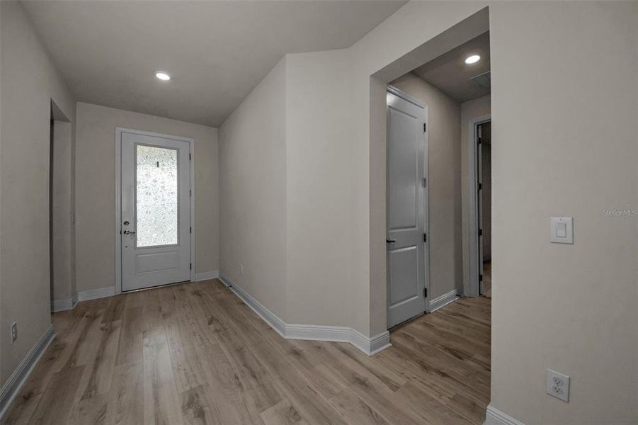 Spacious, unfurnished interior of a new home in Eagle Creek - Garden Series, Tarpon Springs (Image 13).