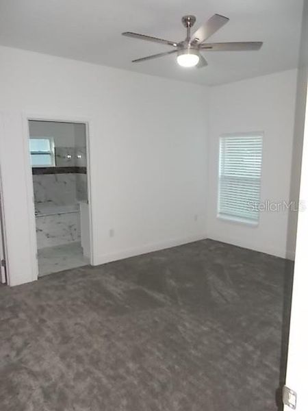 Spacious, unfurnished interior of a new home in , Daytona Beach (Image 16).