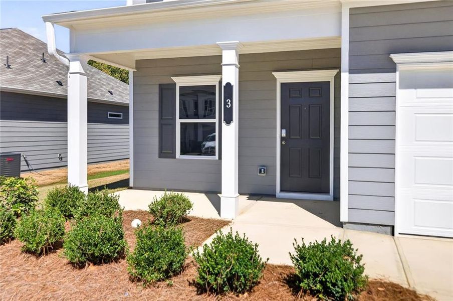 Exterior details and patio area of a home in Southbend, Rome (Image 3).