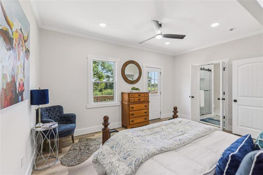 Furnished interior view inside a new home in , Atlanta (Image 38).