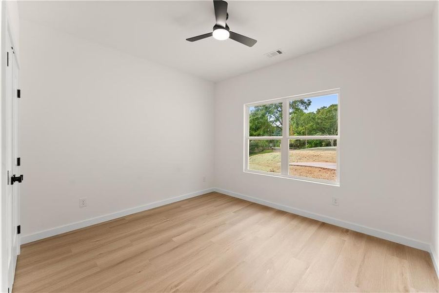 Spacious, unfurnished interior of a new home in , Gainesville (Image 40).