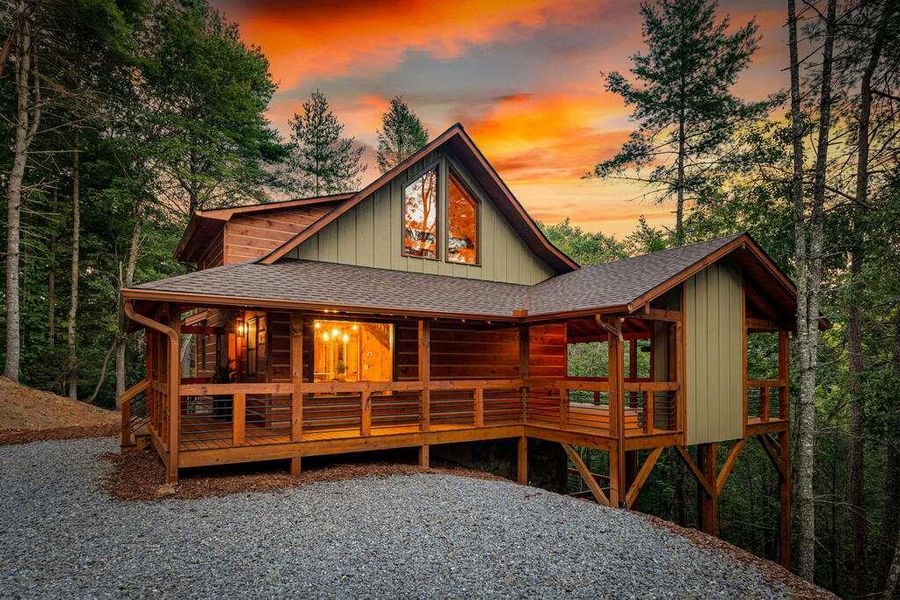 Image 76 of a home in .