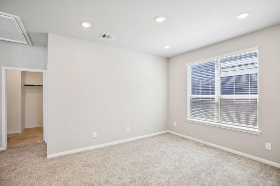 Spacious, unfurnished interior of a new home in Kemah Crossing - Luxe Series, Kemah (Image 39). Spacious, unfurnished interior of a new home in Kemah Crossing - Luxe Series, Kemah (Image 39).