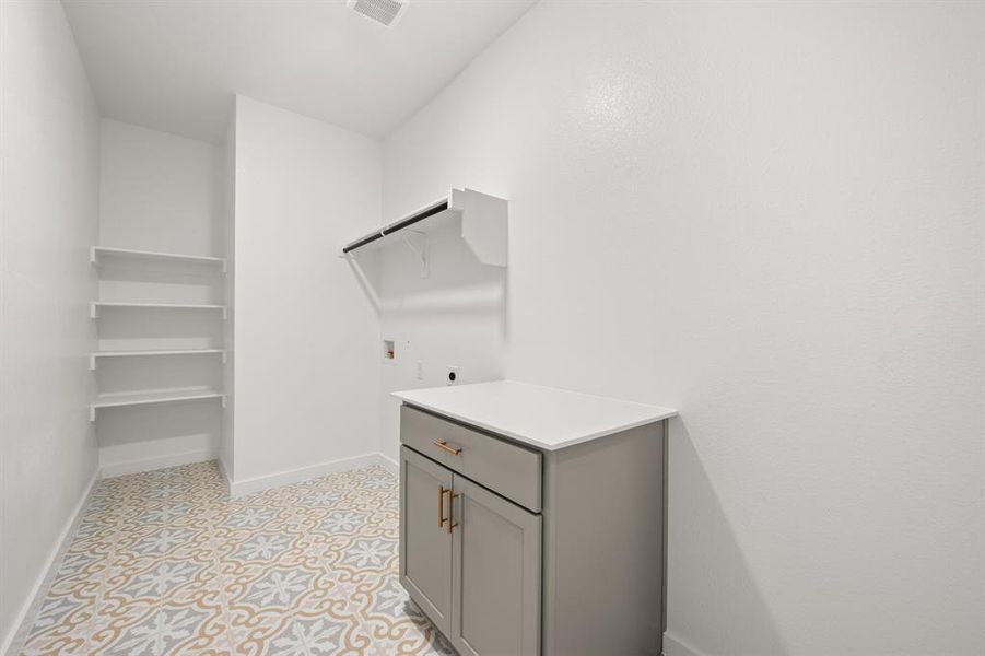 6913 Freight Train- Utility-1