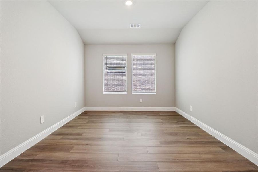 Photo is not of the actual home, but is an inspirational photo of builder’s model home and may depict options, furnishings, and/or decorator features that are not included. Photo is not of the actual home, but is an inspirational photo of builder’s model home and may depict options, furnishings, and/or decorator features that are not included.