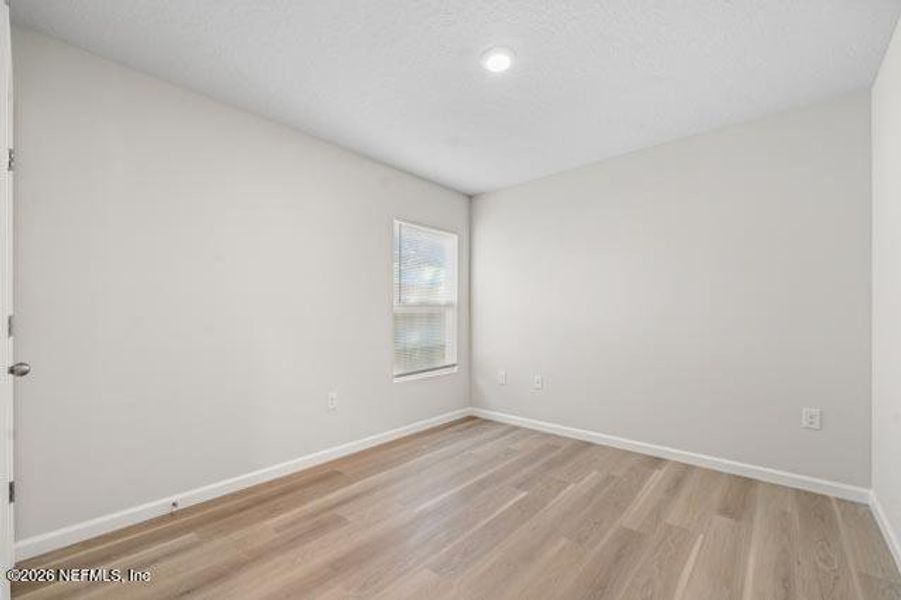 Spacious, unfurnished interior of a new home in , Jacksonville (Image 19).