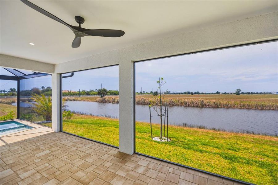 Exterior details and patio area of a home in , Placida (Image 43).