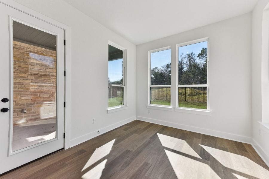 51 web or mls Robin Trail S0401 051