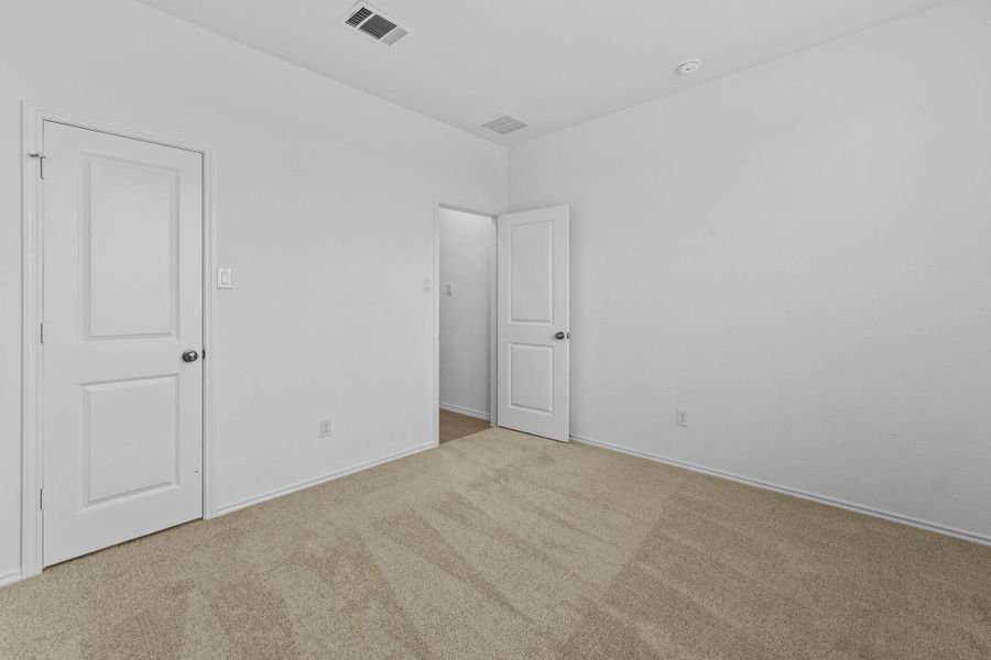 Spacious, unfurnished interior of a new home in Clayton Ranch, Copperas Cove (Image 35).