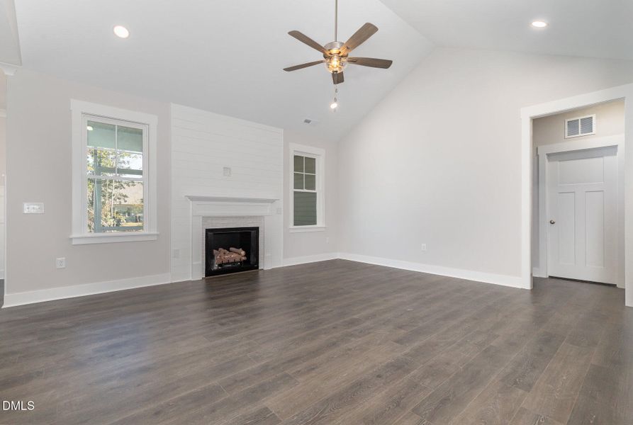 006_img_4564-edit_438