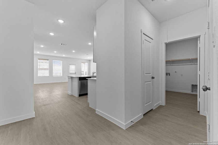 Spacious, unfurnished interior of a new home in Hidden Trails: Coastline Collection, Bulverde (Image 11). Spacious, unfurnished interior of a new home in Hidden Trails: Coastline Collection, Bulverde (Image 11).