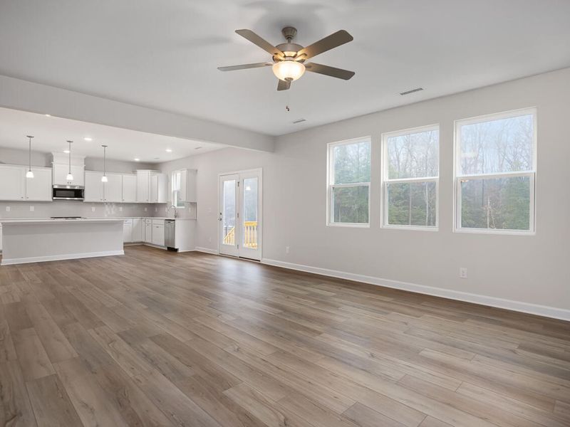 Spacious, unfurnished interior of a new home in Wellers Knoll, Lillington (Image 16).