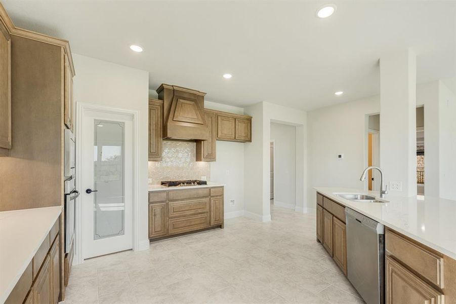 Furnished interior view inside a new home in Abe's Landing, Granbury (Image 5). Furnished interior view inside a new home in Abe's Landing, Granbury (Image 5).