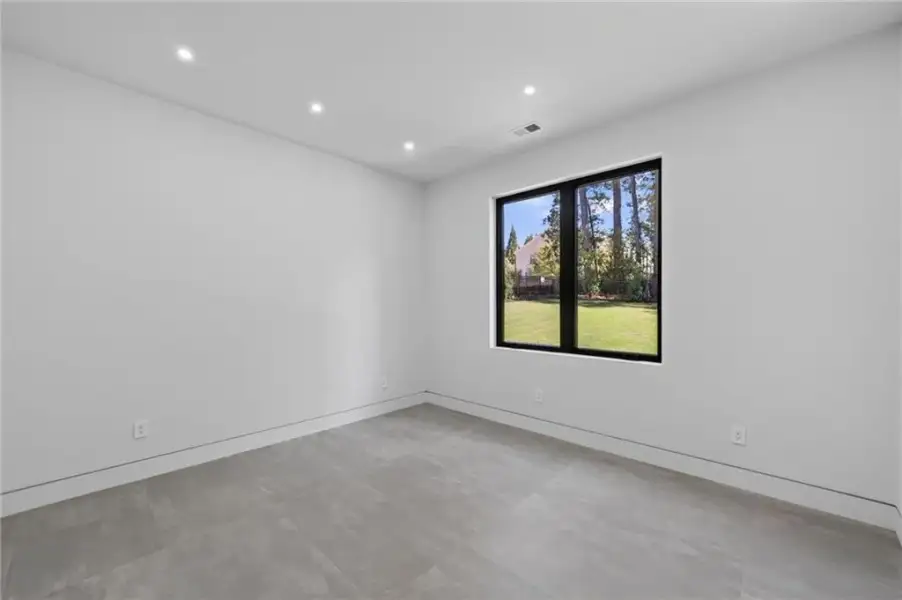 Spacious, unfurnished interior of a new home in , Smyrna (Image 70).