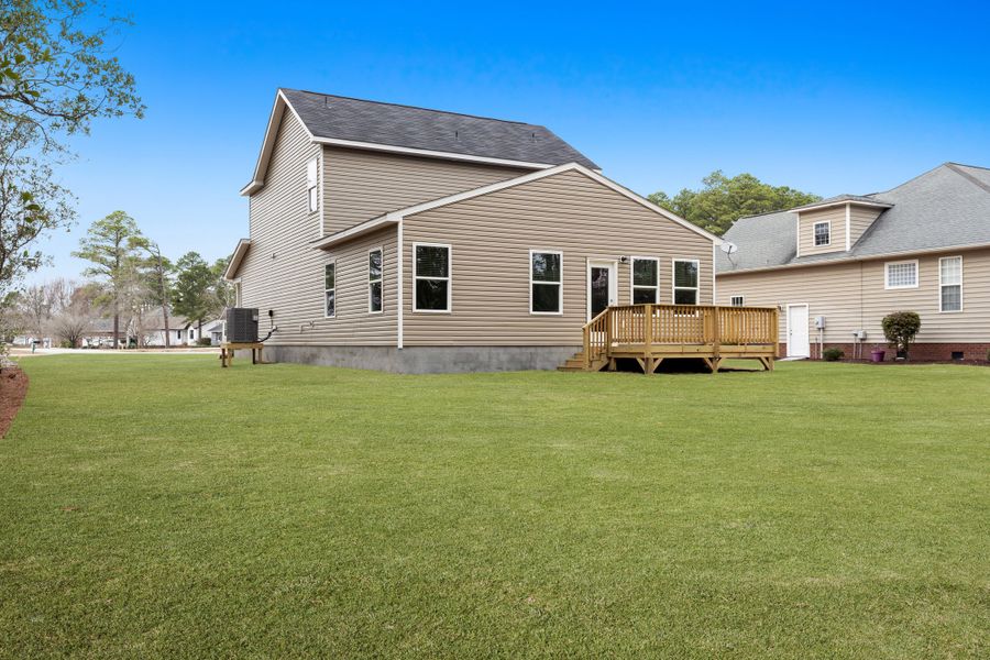 2,291sf New Home in New Bern, NC.  - Slide 4