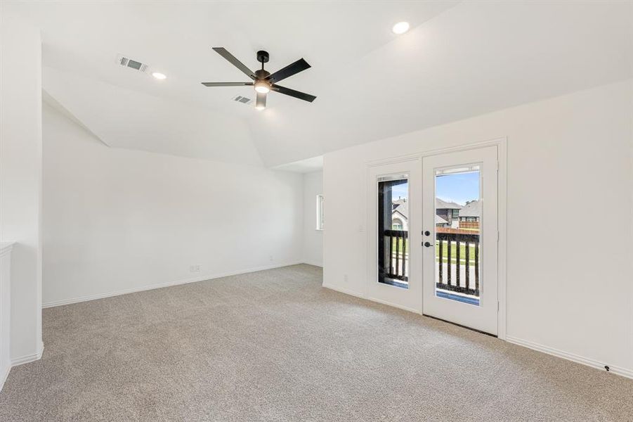 Spacious, unfurnished interior of a new home in Trees Farm, DeSoto (Image 27). Spacious, unfurnished interior of a new home in Trees Farm, DeSoto (Image 27).