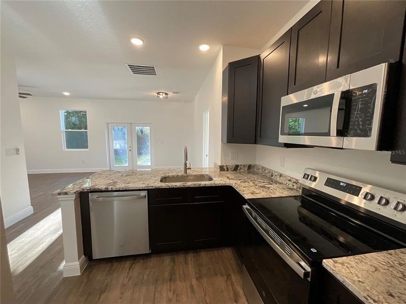 Furnished interior view inside a new home in , Orlando (Image 4).