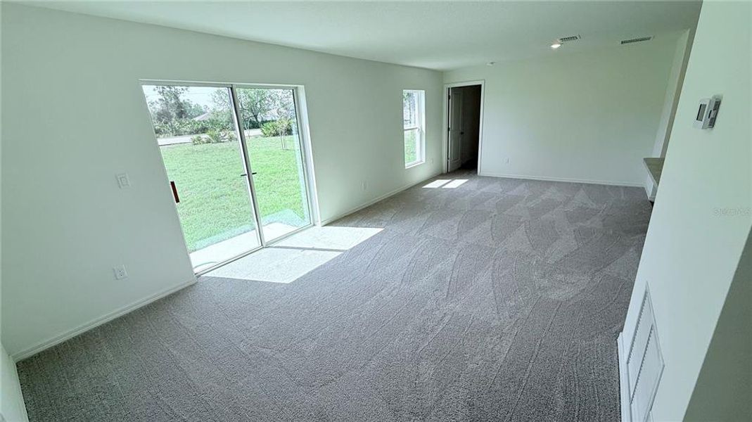 Spacious, unfurnished interior of a new home in Palm Coast, Palm Coast (Image 7).