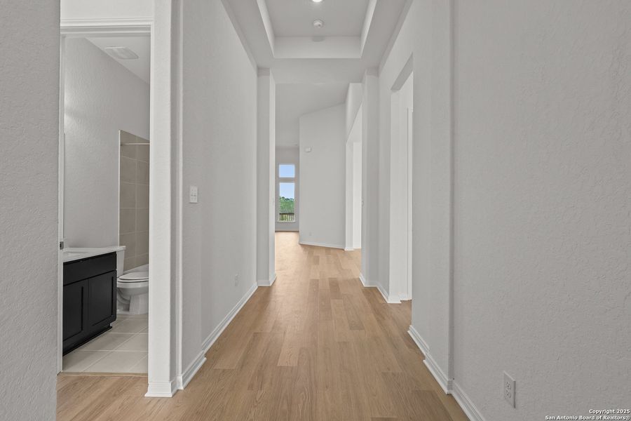 Spacious, unfurnished interior of a new home in Homestead 75', Schertz (Image 19).