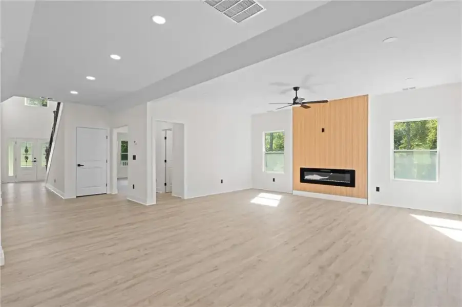 Spacious, unfurnished interior of a new home in , McDonough (Image 37).