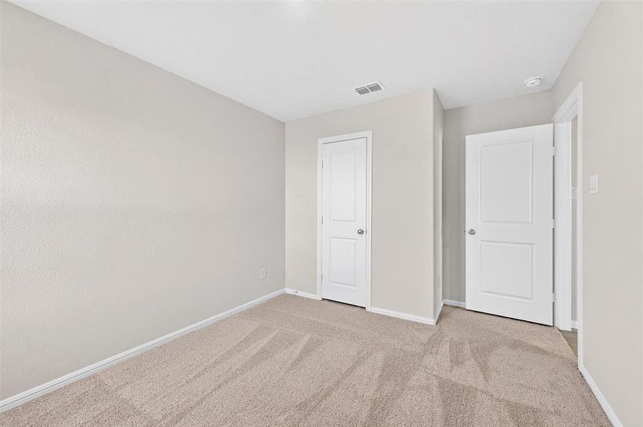 Spacious, unfurnished interior of a new home in Verandah, Royse City (Image 29).