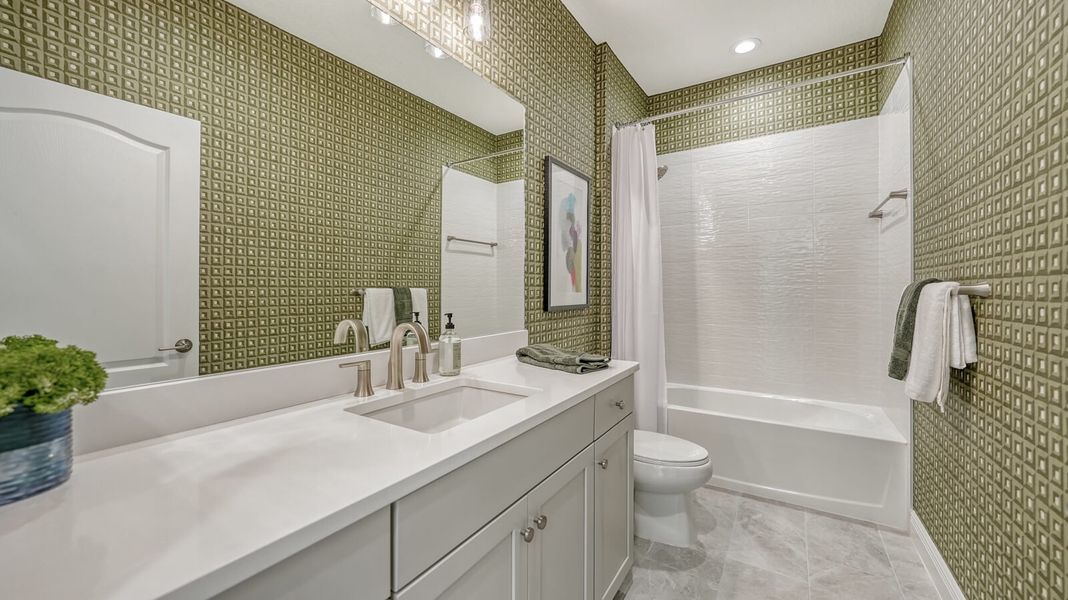 Representative furnished interior of a home built from the Sandcastle 2 by Neal Communities in Vistera of Venice, Venice (Image 8).