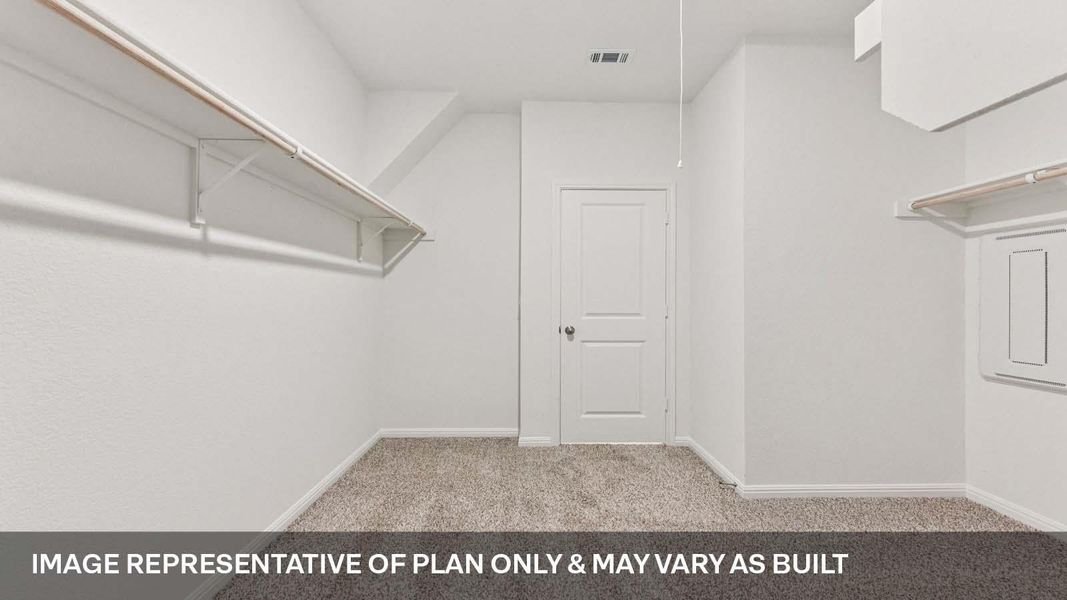 Spacious, unfurnished interior of a new home in Bar W Ranch, Leander (Image 18).