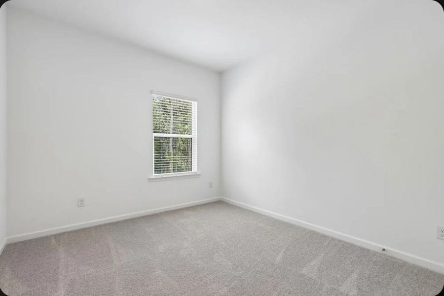Spacious, unfurnished interior of a new home in Alder Creek, Cumming (Image 18).