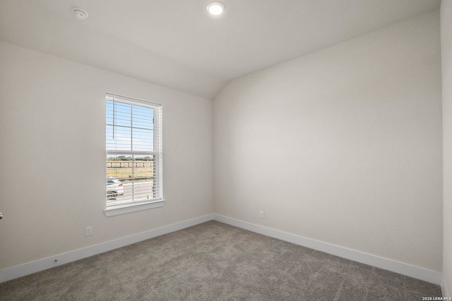 Spacious, unfurnished interior of a new home in Westridge, San Antonio (Image 30).